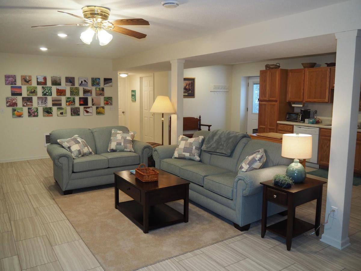 New! The Blessing - A Cute And Cozy Apartment! Benzonia