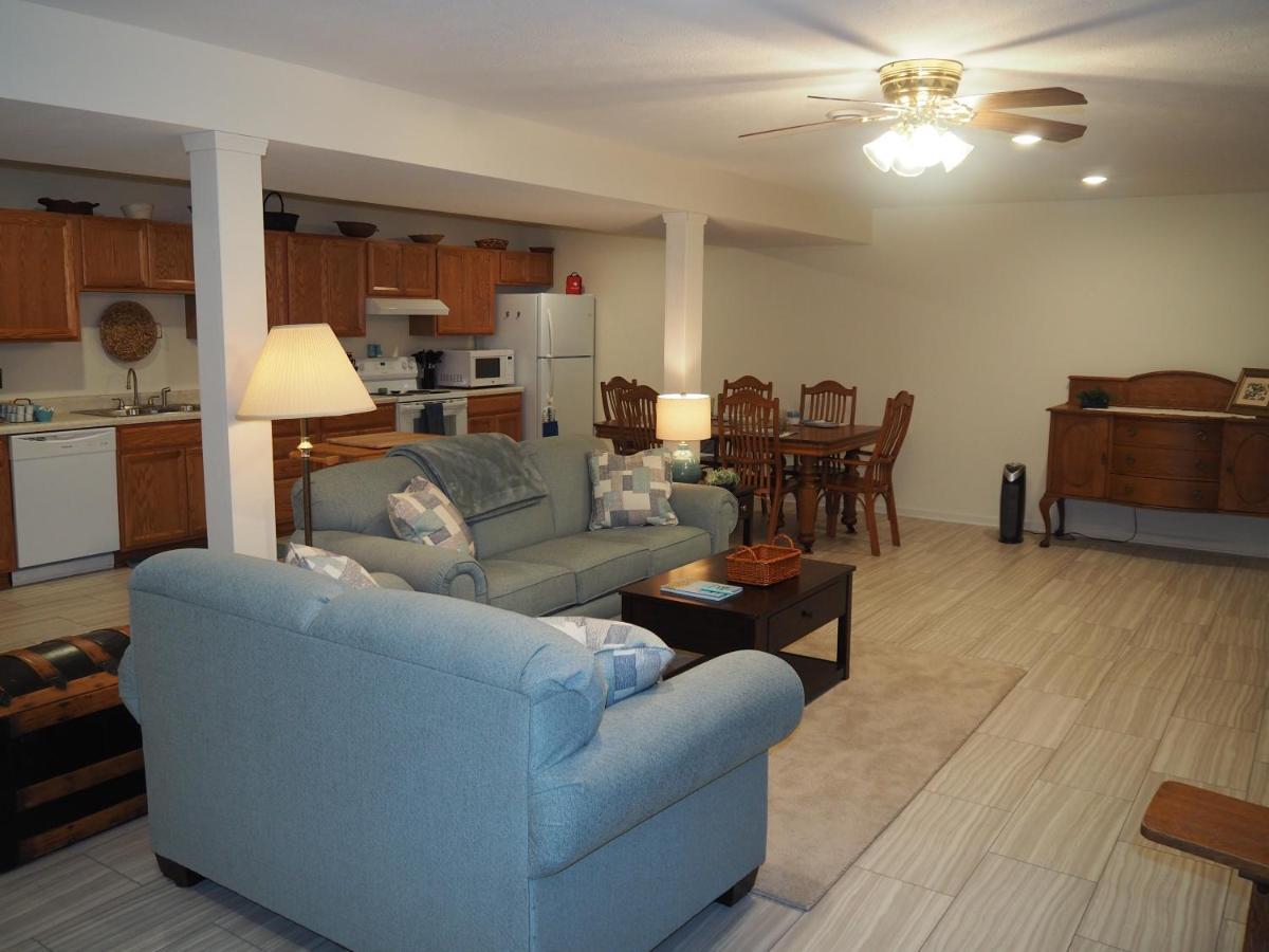 New! The Blessing - A Cute And Cozy Apartment! Apartment Benzonia