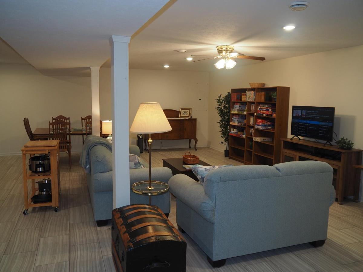 New! The Blessing - A Cute And Cozy Apartment! * Benzonia
